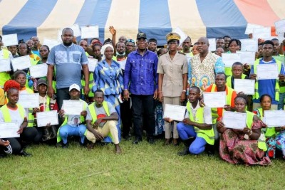 Côte d'Ivoire : Gbêkê, Assahoré dote Diabo et Languibonou d'infrastructures socio-éducatives et remet des parchemins du projet THIMO à 98 jeunes