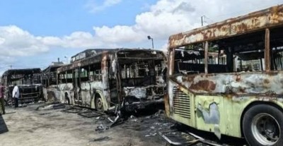 Côte d'Ivoire : Abobo, un incendie ravage 19 bus au dépôt SOTRA, aucun blessé et trafic rétabli