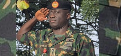 Nigeria :  L'Armée promeut 105 officiers au grade de Général