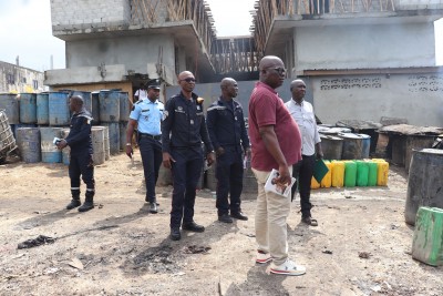 Côte d'Ivoire : Attécoubé, une mise en demeure d'un délai de 07 jours pour les ateliers de transformation d'huile de palme qui bloquent la voie publique