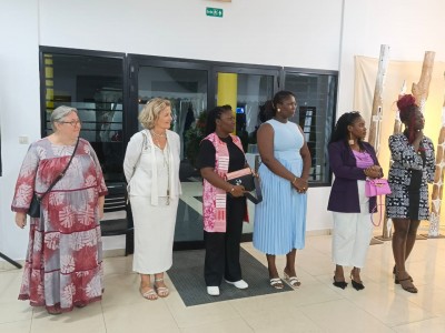 Côte d'Ivoire : Ecrin d'Art, Acte 3, les « Tisserandes du Visible », un voyage sensible au cœur de la création féminine, une partie des revenus reversée à l'AIFCI