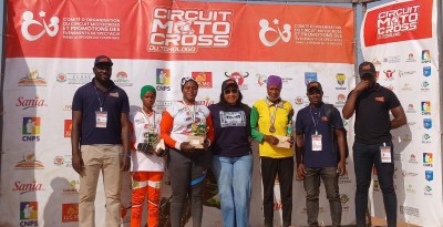 Côte d'Ivoire : Ferké, neuf pilotes récompensés pour leur abnégation au terme de la 3e édition du circuit motocross