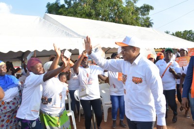 Côte d'Ivoire : Législatives 2025 à Dimbokro, Adama Coulibaly mène une campagne de proximité jusqu'à la dernière minute