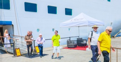 Côte d'Ivoire : Le navire de croisière de luxe italien  « Seven Seas Voyager » avec 592 passagers à son bord  accoste de nouveau  à Abidjan