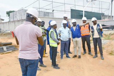 Côte d'Ivoire : L'ONS s'imprègne de l'état d'avancement des  travaux  des infrastructures en cours , satisfaction pour la pelouse du « Felicia »  en réfection