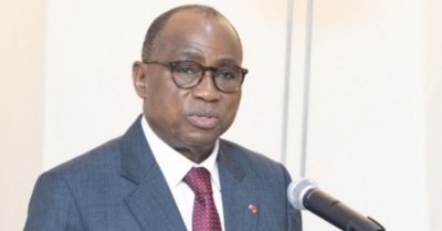 Côte d'Ivoire : Démenti formel face à l'allégation faisant croire que les DREN contraignent les fondateurs de payer  les photos officielles du chef de l'Etat et du ministre