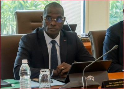 Côte d'Ivoire : Le gouvernement confirme la fin des districts autonomes et dément toute reforme de la CEI à l'horizon