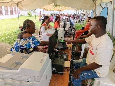 Côte d'Ivoire : Opérations d'enrôlement et de retrait des CNI, un nouveau dispositif des sites  à Yopougon