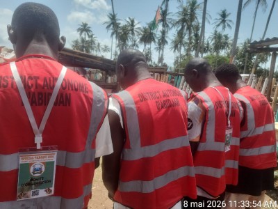 Côte d'Ivoire : Tensions au parc à bétail de Modeste, des agents présumés du District d'Abidjan accusés de vouloir détourner les convois vers Anyama