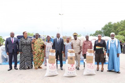 Côte d'Ivoire : Suite aux récentes inondations qui ont fait  09 morts à Agboville, le Gouvernement apporte réconfort, compassion et assistance aux familles