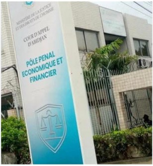 Côte d'Ivoire-USA : « Suicide d'un mineur américain », la haute autorité judiciaire américaine et le FBI assistent au procès à Abidjan, 10 ans de prison pour les cybercriminels