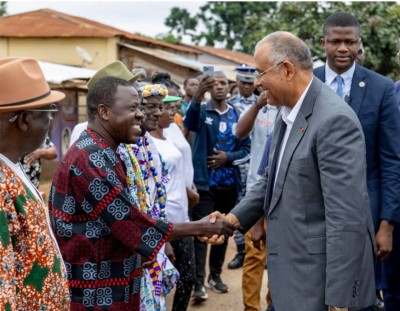 Côte d'Ivoire : Le PAN Patrick Achi à la rencontre des populations de la Mé, « Un élu doit savoir écouter autant qu'il décide »