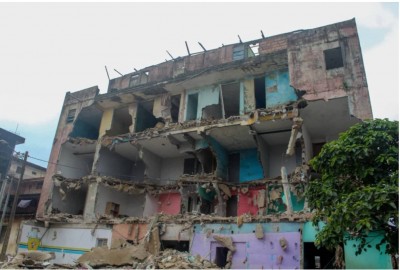 Côte d'Ivoire : Yopougon, démolition d'un immeuble R+4 menaçant ruine à Wassakara