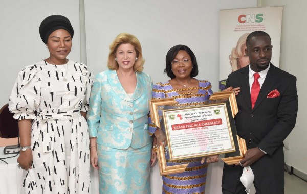 Côte d'Ivoire : Lutte contre le Travail des Enfants, Yao Patricia Sylvie, secrétaire exécutive du CNS, reçoit une distinction