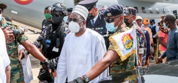 Ghana : Controverses sur le retrait des gardes militaires du président du parlement