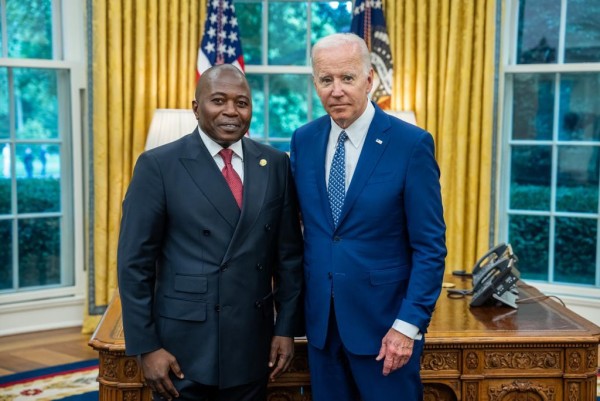 Côte d'Ivoire - États-Unis : L'Ambassadeur Ibrahima TOURE, officiellement reçu par le Présid...