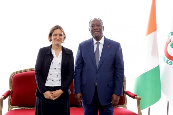 Côte d'Ivoire : Alassane Ouattara reçoit Esther Duflo, prix Nobel d'économie 2022