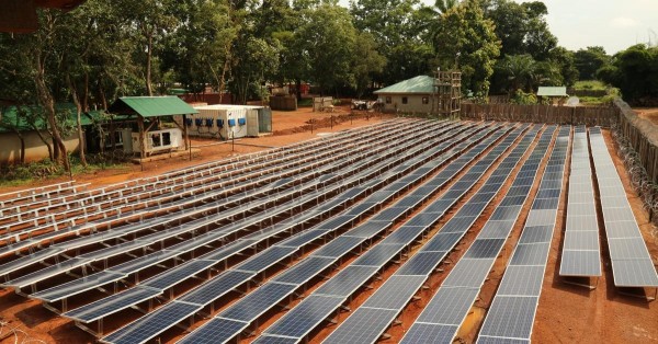 Côte d'Ivoire : Une centrale photovoltaïque pour alimenter environ 30 000 foyers en électric...