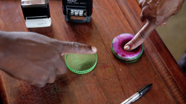 Gabon : Jour de vote, les gabonais aux urnes pour les élections ...
