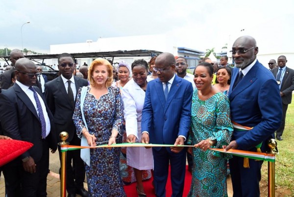Lutte contre le Cancer, Dominique Ouattara a procédé à l'inauguration du ce...