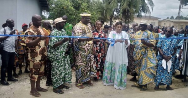 Côte d'Ivoire : Bingerville-Bregbo, 8 bâtiments construits et mis à ...