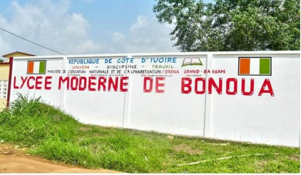 Côte d'Ivoire : 45 ans après sa création, le lycée Moderne de Bonoua ...