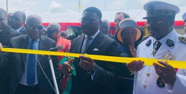 Cameroun : CNI en 48h, Douala inaugure un centre d'identification ultra ...
