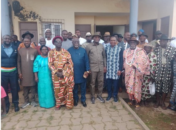 Côte d'Ivoire : Bas-Sassandra, le Premier Ministre sensibilise pour la ...
