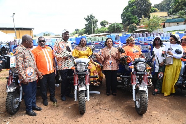 Côte d'Ivoire : Région du Tonkpi, Dominique Ouattara, offre plus de 500 mil...