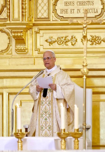 Guinée Equatoriale : Le Pape Léon XIV préside la Sainte Messe dans la Basilique de l'Immacul...