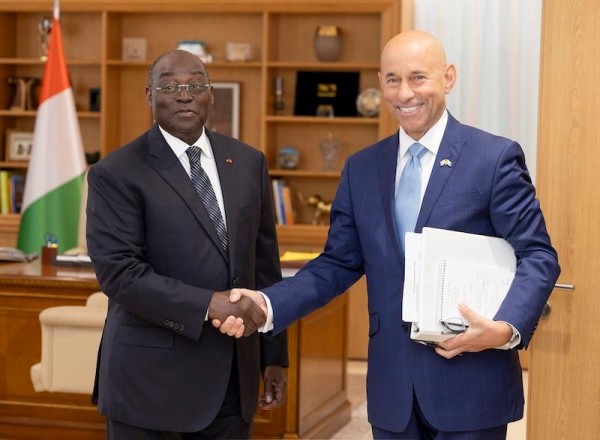 Côte d'Ivoire-USA : Tiémoko Meyliet Koné reçoit le Secrétaire d'État Adjoint aux Affaires af...