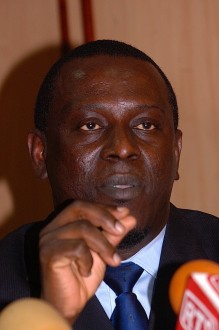 Gadio traduit « La Voix plus » devant les tribunaux