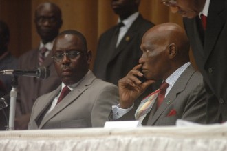 Son passeport retiré, Macky Sall interdit de sortie du pays