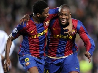 Yaya Touré  célèbre son titre de champion à   Abidjan