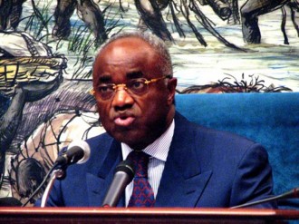 La reconduction du gouvernement laisse perplexe les gabonais