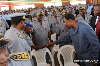Opération séduction de Boni Yayi chez les policiers