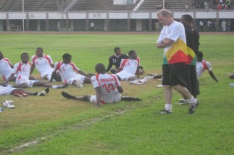 Bénin-Mali: Stéphane Sessegnon absent, Stephen Keshi en respect