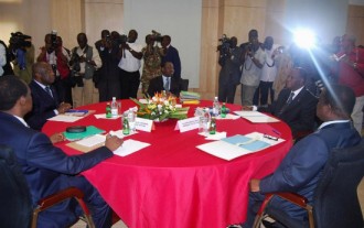 Compaoré fait le tour des acteurs politiques avant de quitter Abidjan