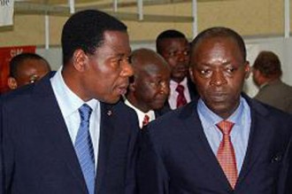 Duel à  distance entre Yayi et Tchané