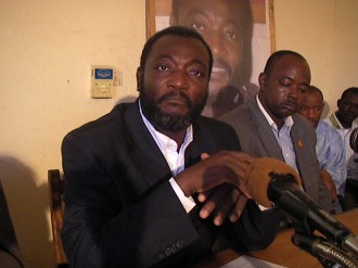 Le parti Sadi du Dr Oumar Mariko soutient Moussa Dadis Camara
