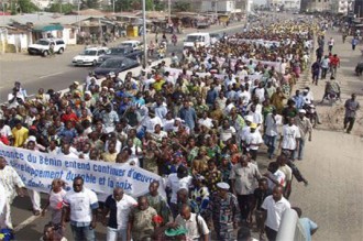 Les syndicats et travailleurs en lutte réclament la démission de Boni Yayi