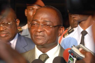 La chasse et sanctions pour les fonctionnaires fantômes