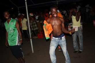 Liesses populaires à  Abidjan après la victoire des éléphants sur le Ghana (3-1)