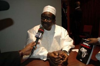  Lépi : Députés, têtes couronnées et religieux divisés