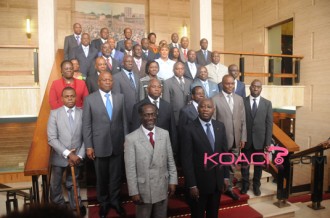 Un gouvernement « en attendant »Â…