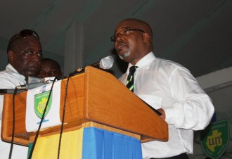 TRIBUNE: Gabon: Report de la déclaration d'André Mba Obame
