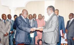 GABON: Prélude journée mondiale de la presse : Jean Ovono Essono face aux Journalistes 