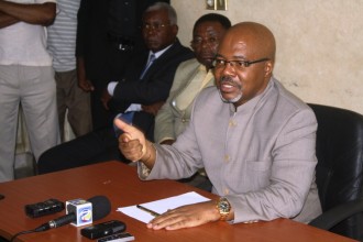 GABON: Levée immunité: Point de presse d'André Mba Obame