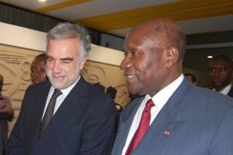 Luis Moreno-Ocampo est arrivé à  Abidjan !