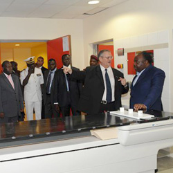 GABON: Ali Bongo Ondimba en visite dÂ’inspection sur les chantiers de Libreville